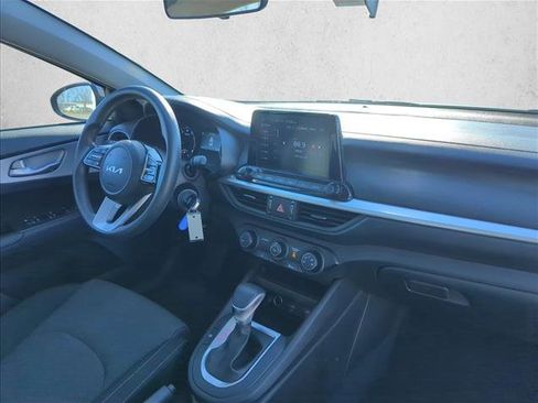 Used 2024 Kia Forte LXS image 19