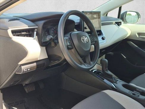 Used 2024 Toyota Corolla LE FWD image 10