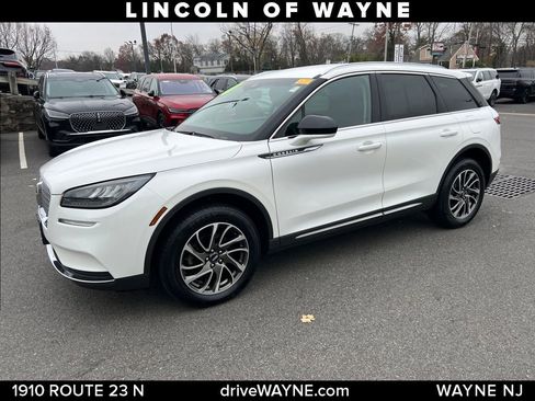 Used 2020 Lincoln Corsair AWD w/ Equipment Group 101A image 2