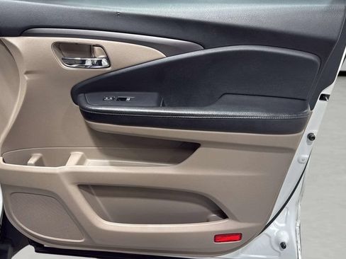 Used 2019 Honda Pilot EX-L image 10