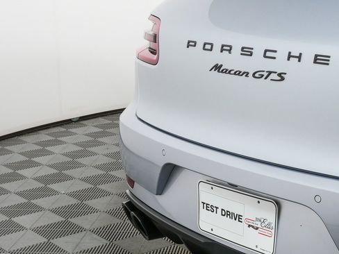 Certified 2017 Porsche Macan GTS image 38