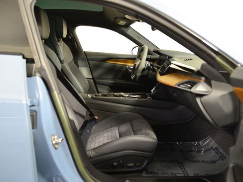 Certified 2023 Audi e-tron GT Premium Plus image 19