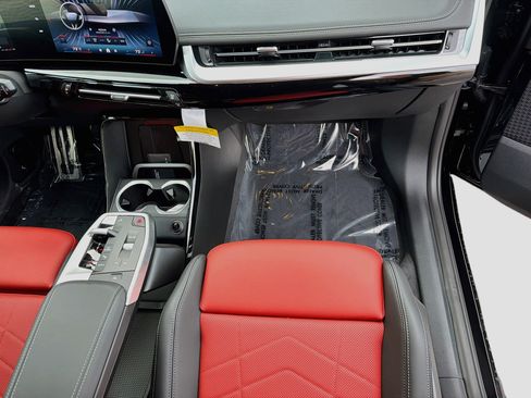New 2026 BMW X1 M35i w/ Technology Package AWD/4WD image 18
