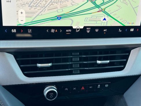 New 2025 Ford Explorer Active w/ Active Comfort Package image 35