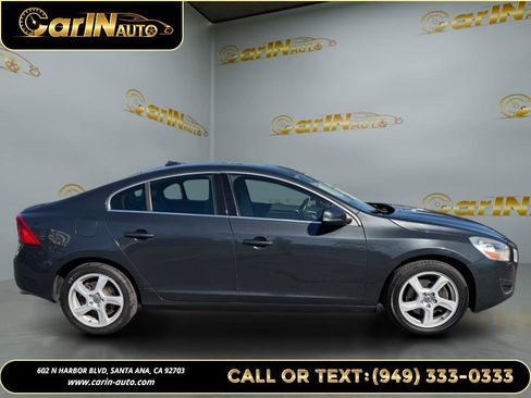 Used 2013 Volvo S60 T5 image 4