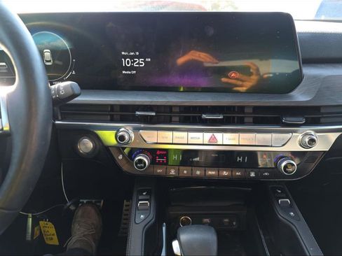 Used 2024 Kia Telluride SX Prestige X-Line image 5