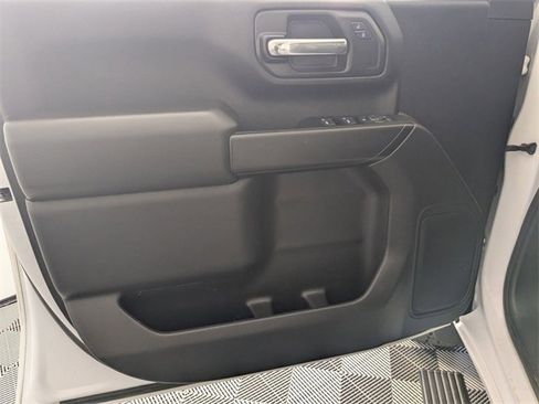 Used 2024 Chevrolet Silverado 3500 W/T image 10