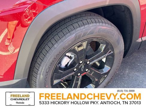 New 2026 Chevrolet Equinox LT w/ Convenience Package II FWD image 8