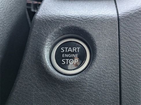 Used 2024 Nissan Frontier Pro-X image 30