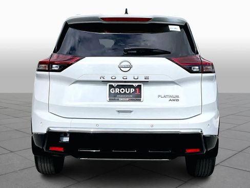 New 2026 Nissan Rogue Platinum image 4