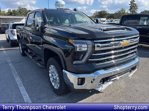 New 2025 Chevrolet Silverado 2500 LTZ w/ LTZ Convenience Package image 1