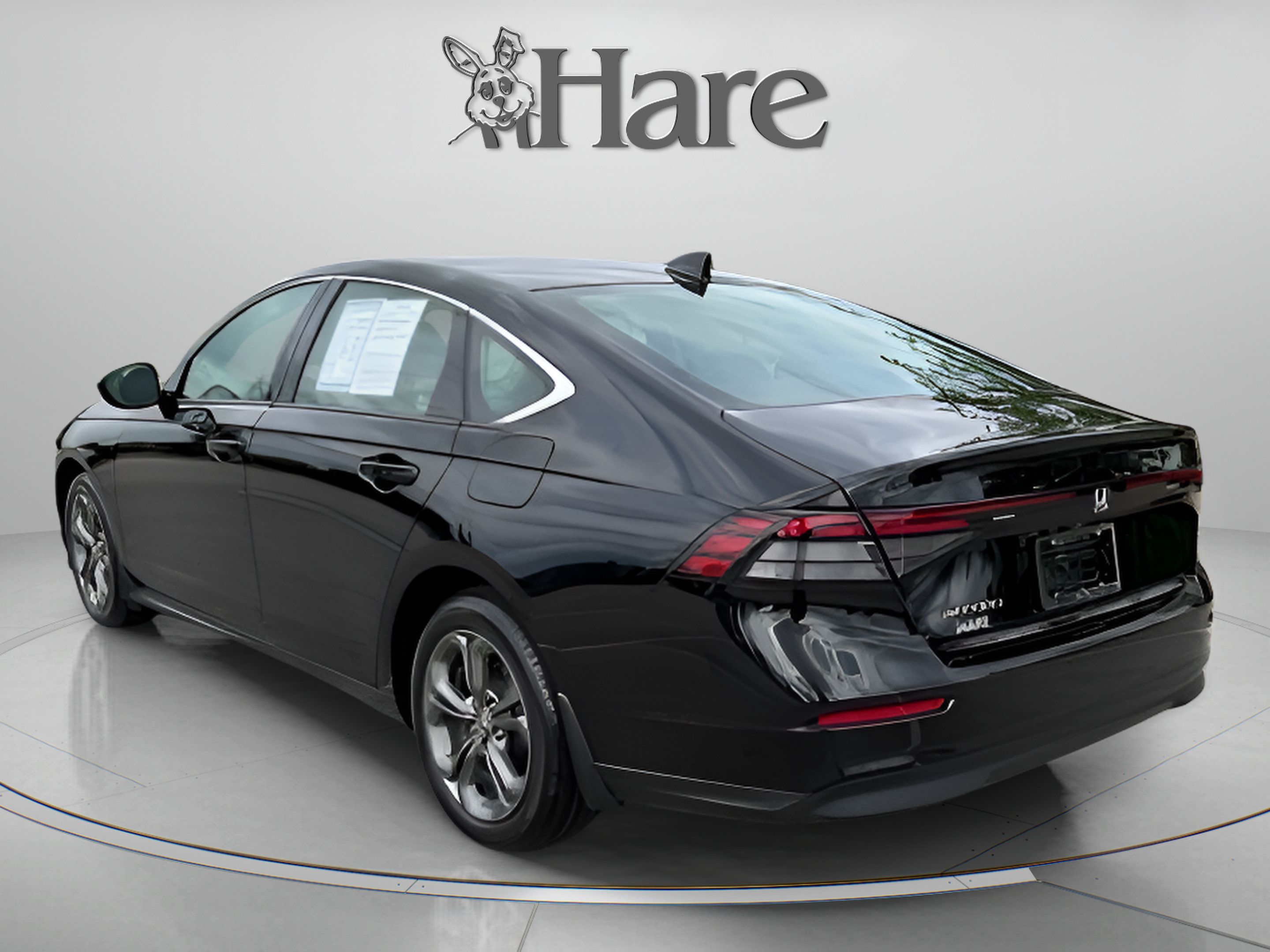 Used 2024 Honda Accord EX image 3