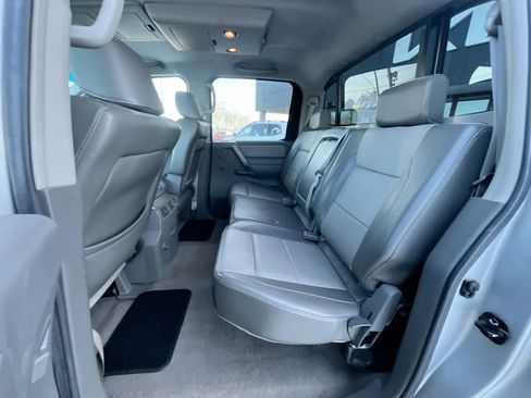 Used 2006 Nissan Titan LE w/ (T01) Tow Pkg image 23