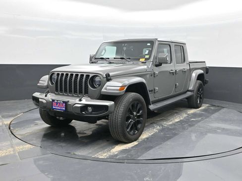 Used 2022 Jeep Gladiator Overland AWD/4WD image 4