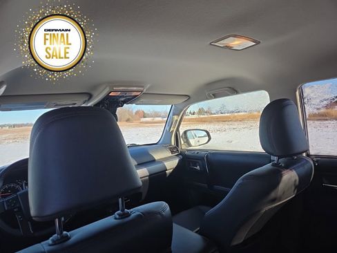 Used 2020 Toyota 4Runner TRD Off-Road Premium image 22