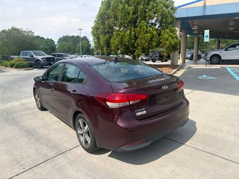 Used 2018 Kia Forte LX w/ LX Popular Package FWD image 5