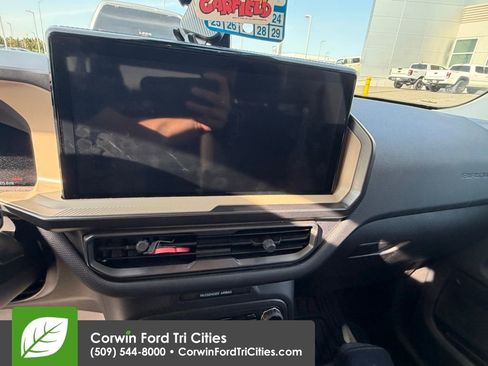 Used 2025 Ford Bronco Sport Big Bend image 2