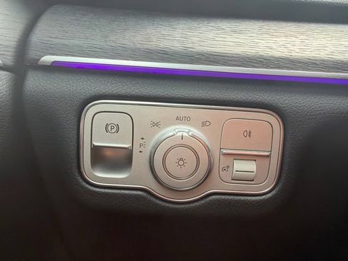 Certified 2022 Mercedes-Benz GLE 350 4MATIC image 19