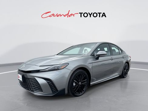 Certified 2026 Toyota Camry SE w/ Convenience Package FWD image 1