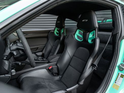 Certified 2023 Porsche 911 GT3 image 5