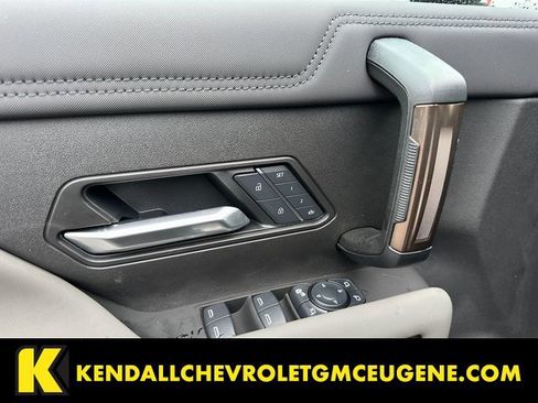 New 2025 GMC Hummer EV 2X w/ Extreme Off-Road Package image 11