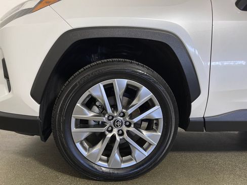 Used 2023 Toyota RAV4 XLE Premium FWD image 11