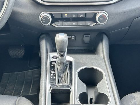 Certified 2022 Nissan Altima 2.5 SV image 16