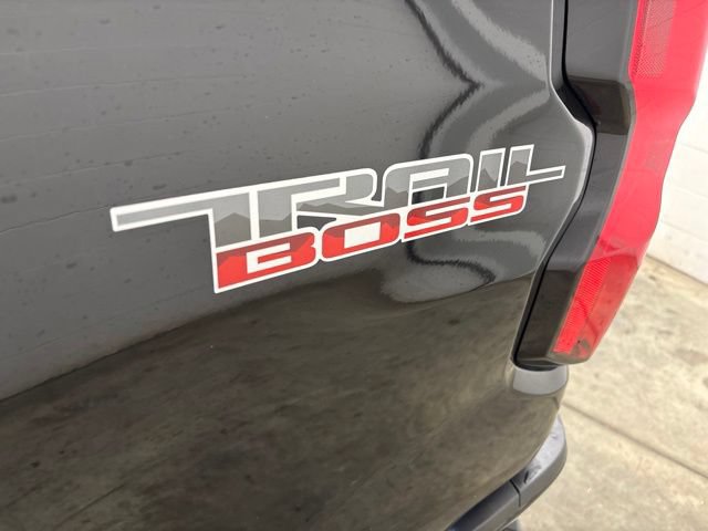 Used 2024 Chevrolet Colorado Trail Boss w/ Advanced Trailering Package AWD/4WD image 30