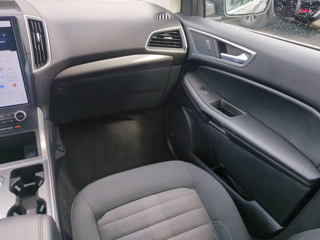 Used 2024 Ford Edge SEL AWD/4WD image 19