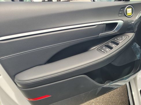 New 2026 Hyundai Sonata Limited FWD image 12