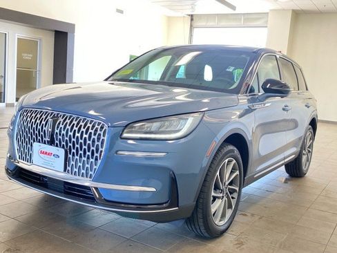 Used 2024 Lincoln Corsair AWD w/ Equipment Group 101A image 4
