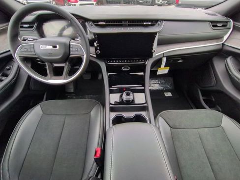 New 2026 Jeep Grand Cherokee Altitude RWD image 13
