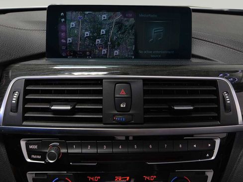 Used 2019 BMW 430i Convertible image 19