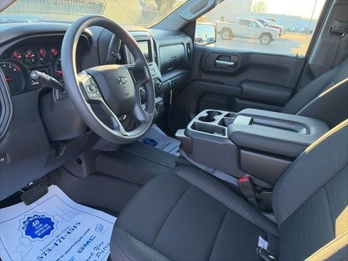 New 2026 Chevrolet Silverado 1500 Custom Trail Boss w/ LPO, Dark Essentials Package image 16