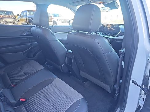 Used 2024 Chevrolet Trax LT image 23