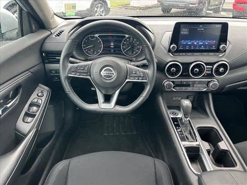 Used 2022 Nissan Sentra SV w/ Trunk Package FWD image 10