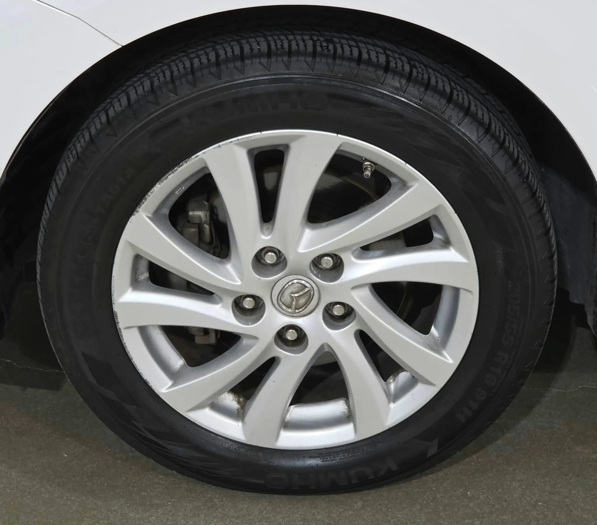 Used 2012 MAZDA MAZDA3 i Grand Touring w/ Tech Pkg FWD image 30