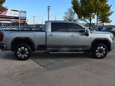 Used 2025 GMC Sierra 2500 Denali w/ Denali Reserve Package image 4