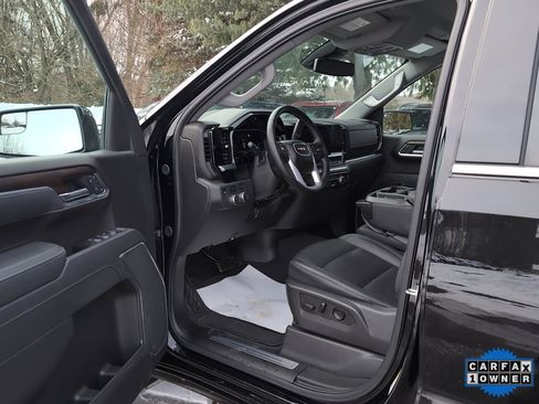 Used 2025 GMC Sierra 1500 SLT image 15