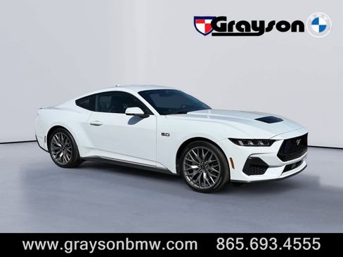 Used 2025 Ford Mustang GT Premium image 1