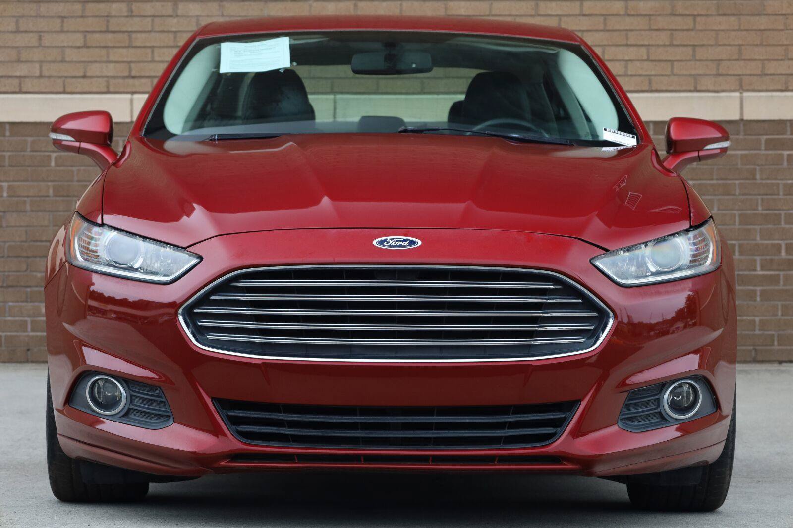 Used 2014 Ford Fusion SE w/ Equipment Group 202A FWD image 6