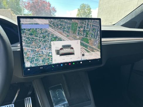 Used 2024 Tesla Model X image 15