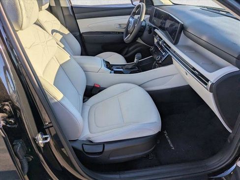Certified 2025 Hyundai Tucson SEL image 21