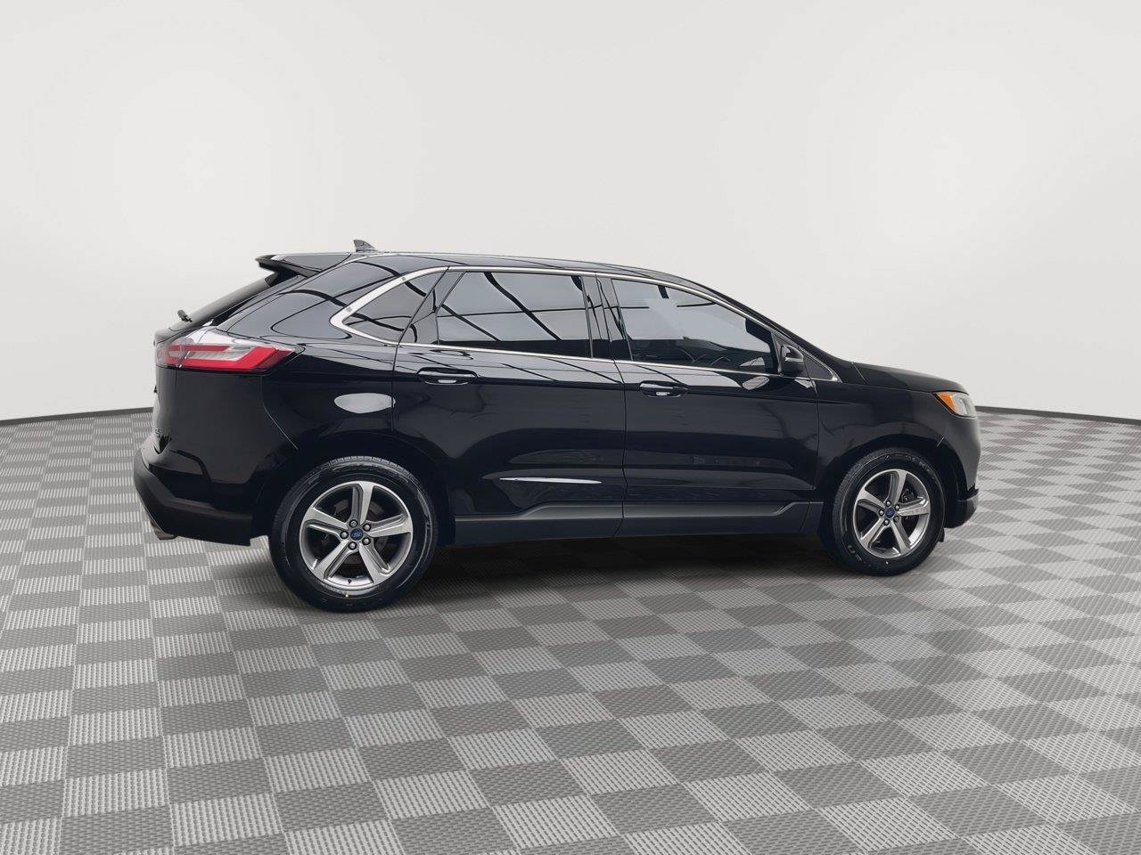 Certified 2020 Ford Edge SEL w/ Convenience Package AWD/4WD image 42