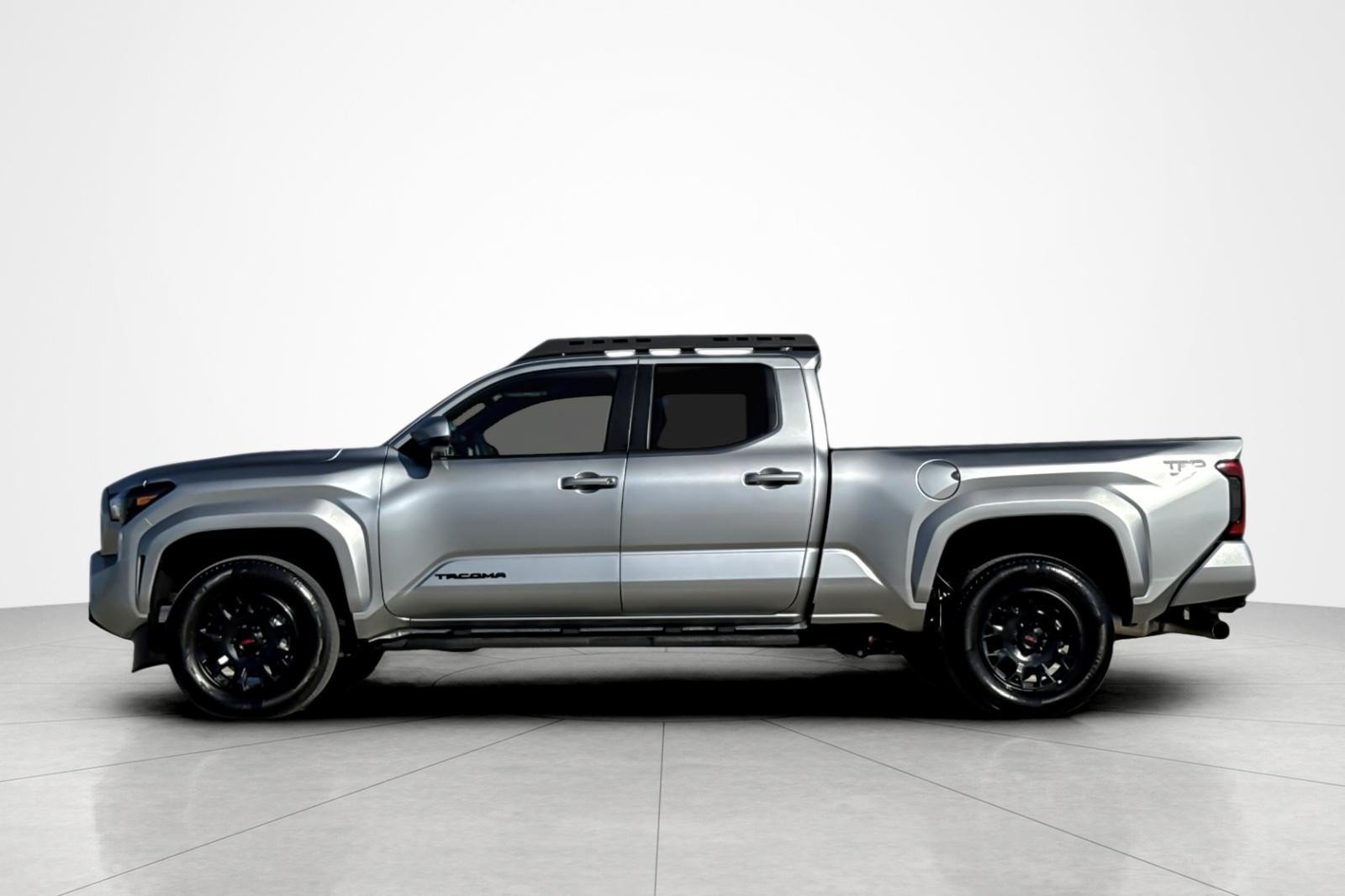 Certified 2025 Toyota Tacoma TRD Sport AWD/4WD image 2