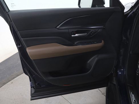 Used 2025 Toyota Grand Highlander MAX Platinum image 21