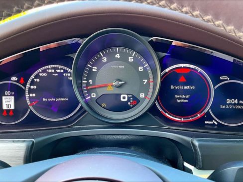 Used 2023 Porsche Panamera image 48