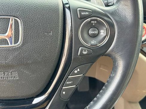 Used 2018 Honda Pilot Elite image 40