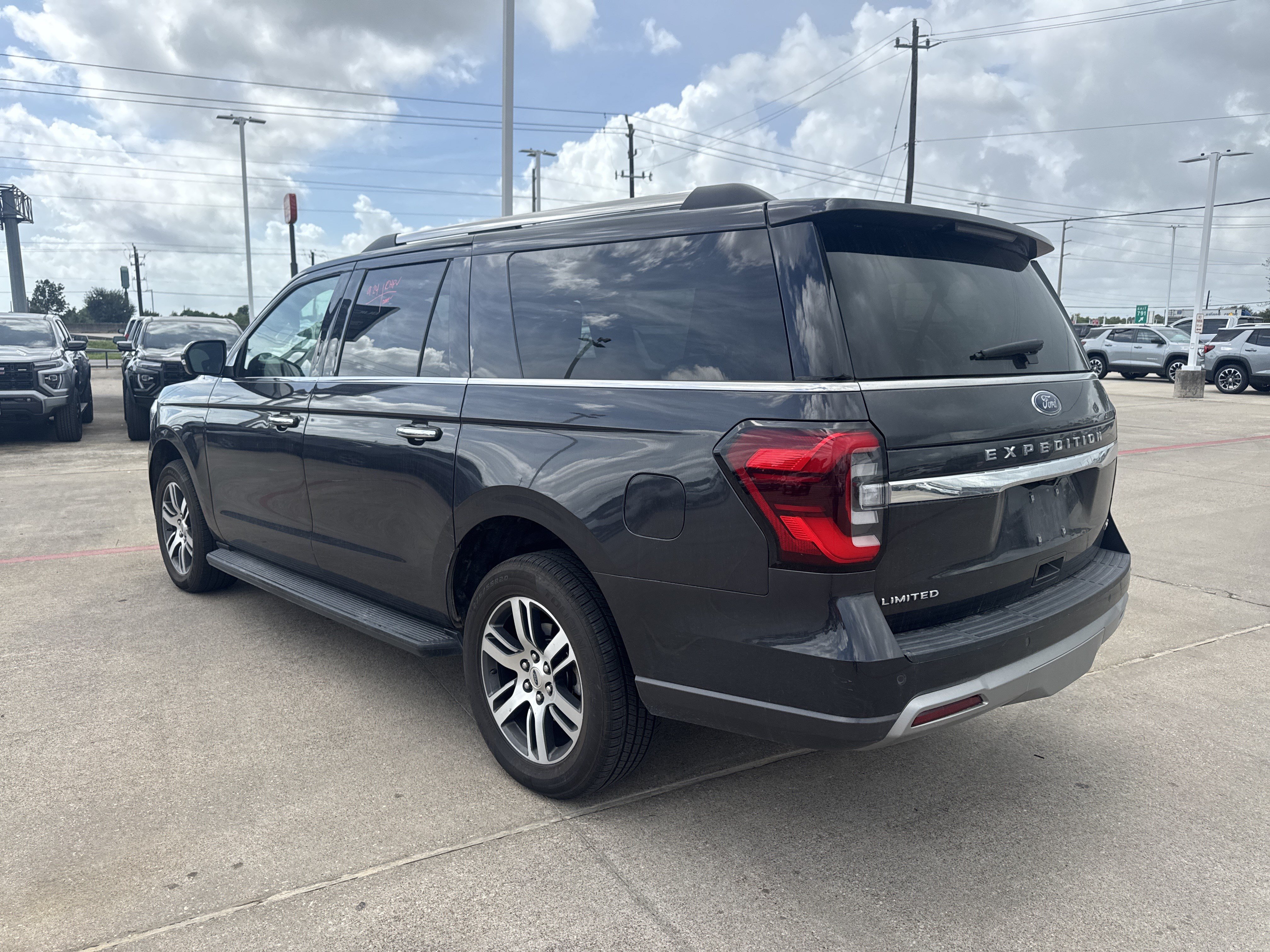 Used 2024 Ford Expedition Max Limited RWD image 10