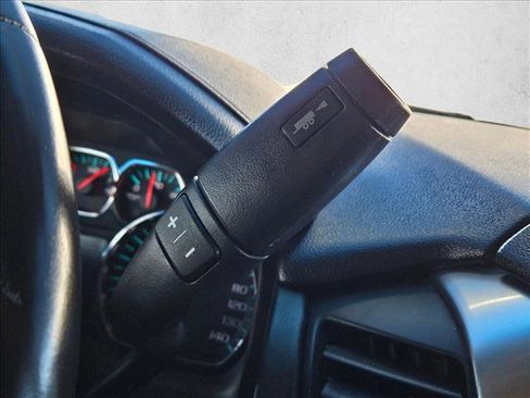 Used 2018 Chevrolet Tahoe LT image 16